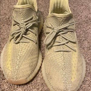Yeezy 350 v2 Antlia
